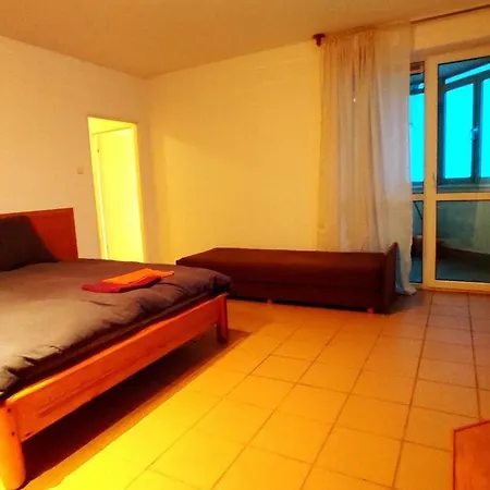 7 * Warszawa